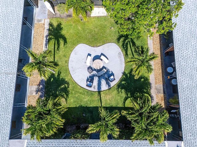 2201 NE 14th Ave, Wilton Manors, FL 33305