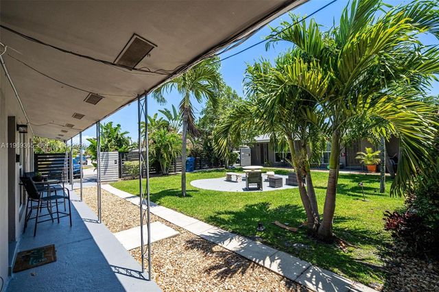 2201 NE 14th Ave, Wilton Manors, FL 33305