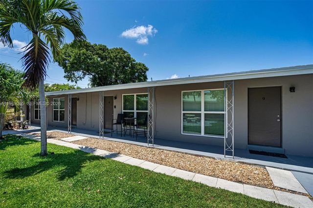2201 NE 14th Ave, Wilton Manors, FL 33305