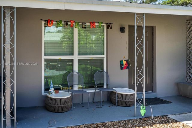 2201 NE 14th Ave, Wilton Manors, FL 33305