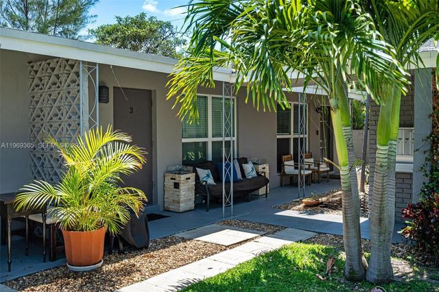 2201 NE 14th Ave, Wilton Manors, FL 33305