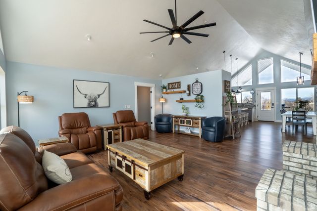 11695 E 18500 N, Mt Pleasant, UT 84647