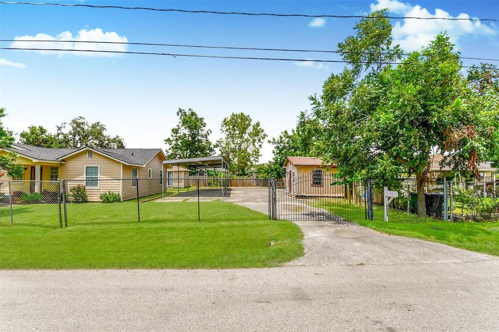 7219 Gainesville Street, Houston, TX 77020