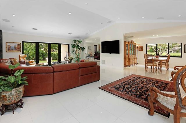 3650 N 36th Ave 2, Hollywood, FL 33021