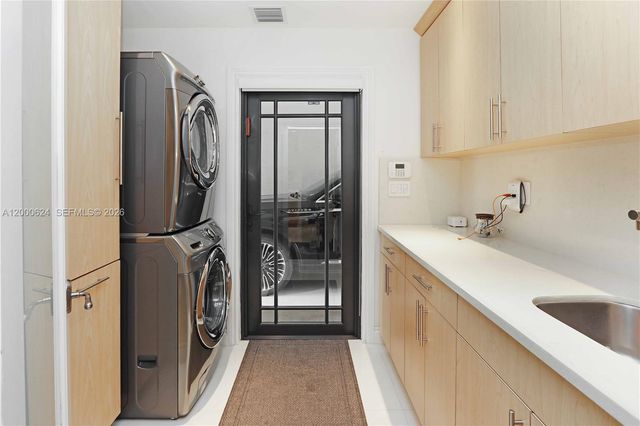 3650 N 36th Ave 2, Hollywood, FL 33021