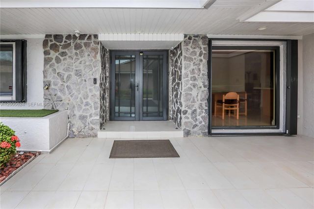 3650 N 36th Ave 2, Hollywood, FL 33021