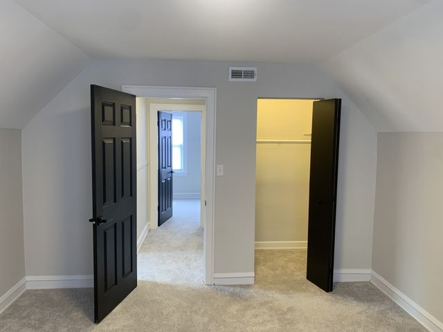 13819 S State Street, Riverdale, IL 60827