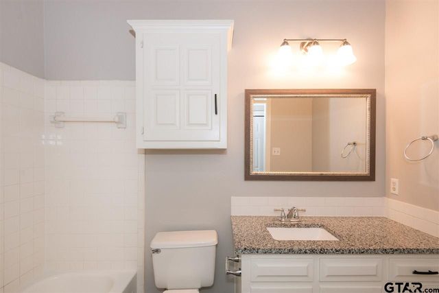 5821 Hollytree Drive, Tyler, TX 75703