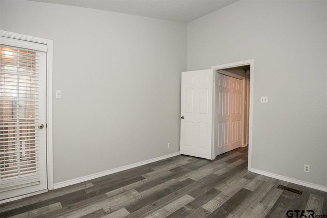 5821 Hollytree Drive, Tyler, TX 75703
