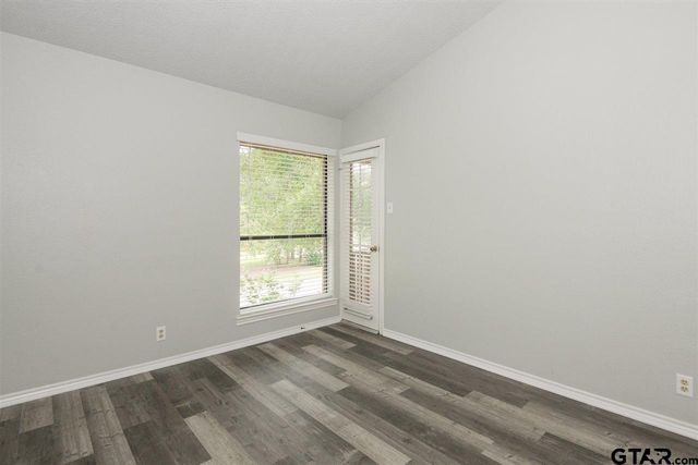 5821 Hollytree Drive, Tyler, TX 75703