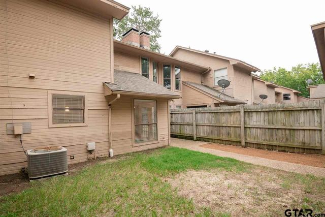 5821 Hollytree Drive, Tyler, TX 75703