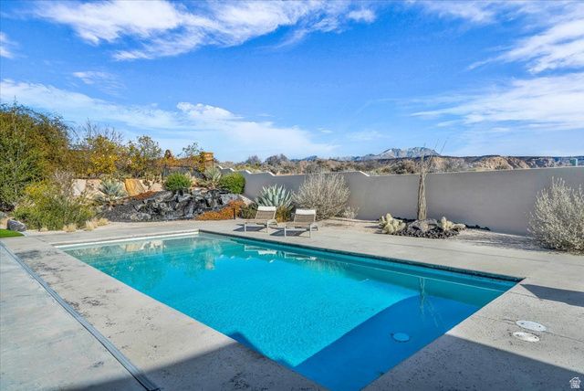 5032 N SILVER CLOUD, St. George, UT 84770