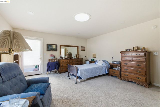 138 Steffen Ln, Sonora, CA 95370