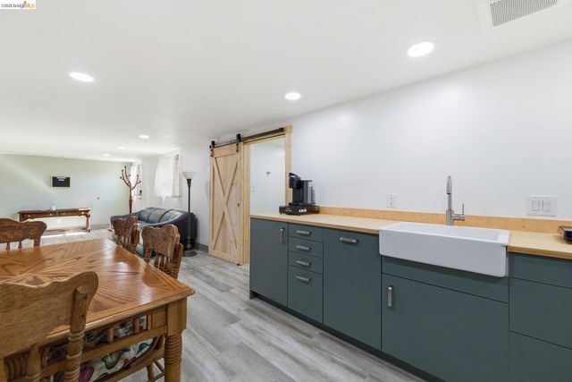 138 Steffen Ln, Sonora, CA 95370