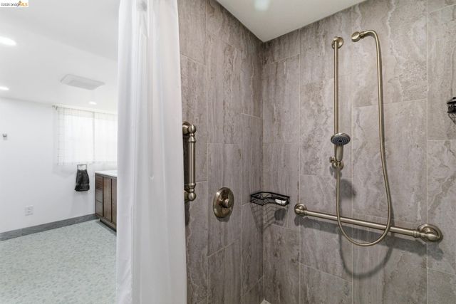 138 Steffen Ln, Sonora, CA 95370