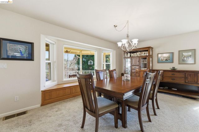 138 Steffen Ln, Sonora, CA 95370