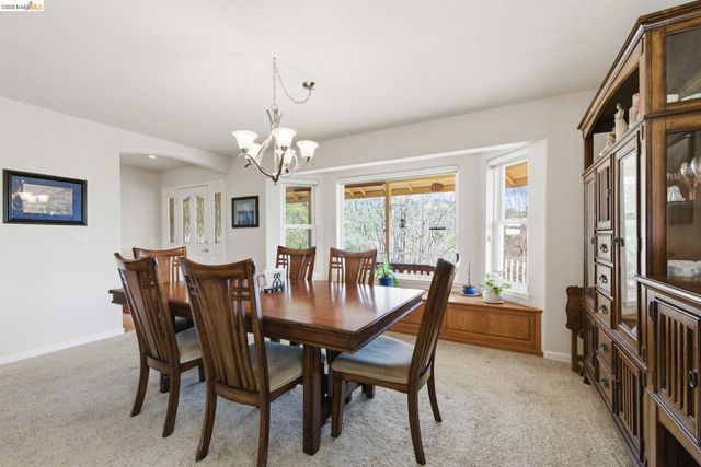 138 Steffen Ln, Sonora, CA 95370