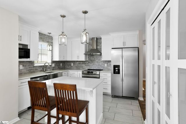 7 Lawrence Ward Court, Fountain Inn, SC 29644