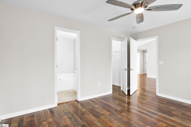 7 Lawrence Ward Court, Fountain Inn, SC 29644