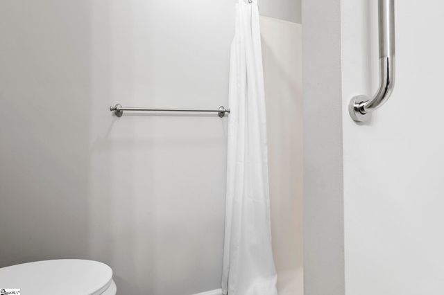 7 Lawrence Ward Court, Fountain Inn, SC 29644