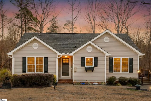 7 Lawrence Ward Court, Fountain Inn, SC 29644