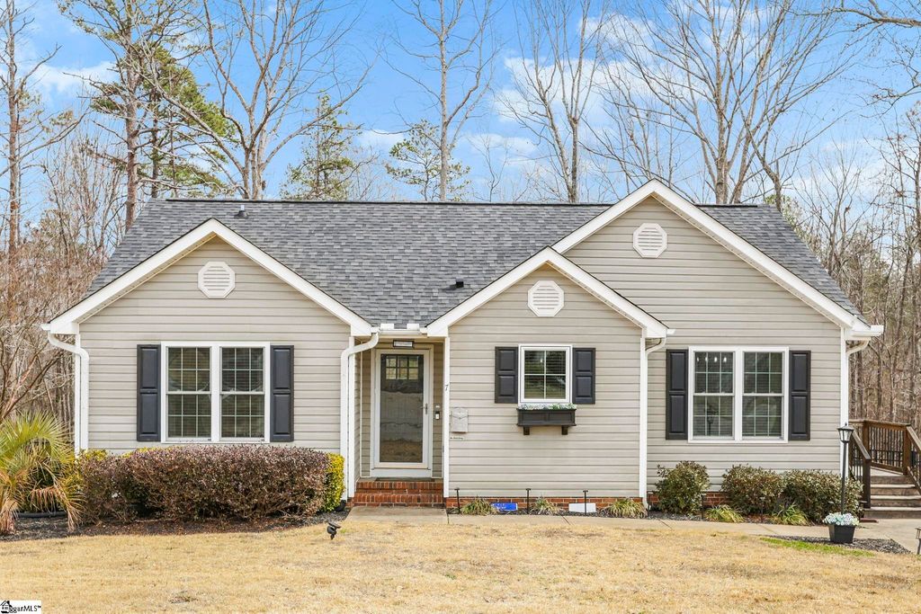 7 Lawrence Ward Court, Fountain Inn, SC 29644