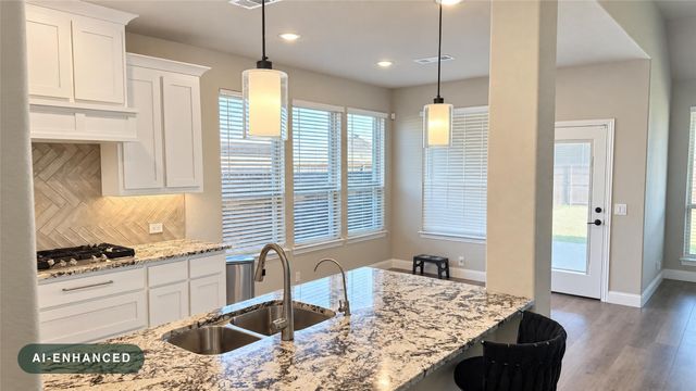 405 Laurel Lane, Glenn Heights, TX 75154
