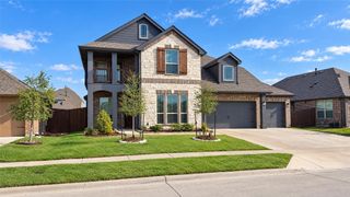 405 Laurel Lane, Glenn Heights, TX 75154
