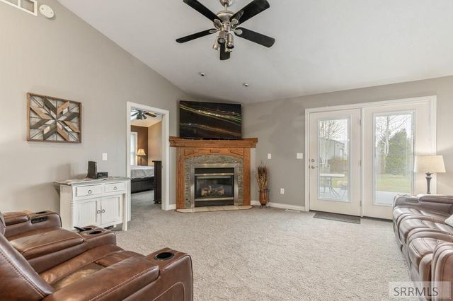 22 N 725 W, Blackfoot, ID 83221