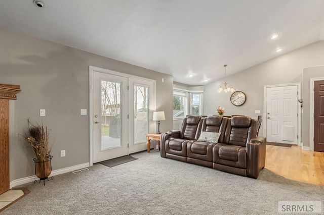 22 N 725 W, Blackfoot, ID 83221