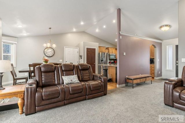 22 N 725 W, Blackfoot, ID 83221