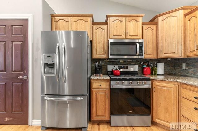 22 N 725 W, Blackfoot, ID 83221