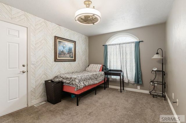 22 N 725 W, Blackfoot, ID 83221