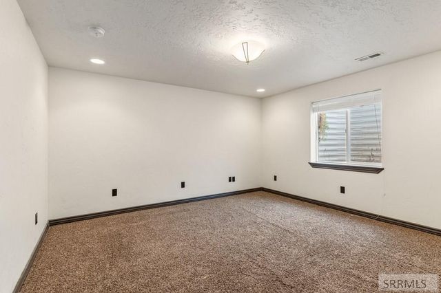 22 N 725 W, Blackfoot, ID 83221