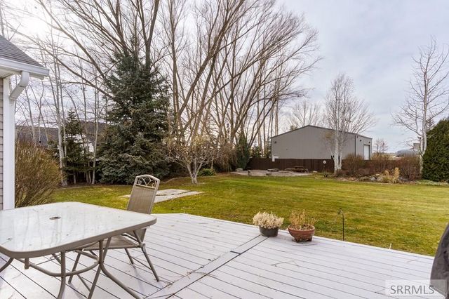 22 N 725 W, Blackfoot, ID 83221