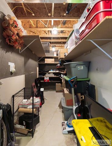 22 N 725 W, Blackfoot, ID 83221