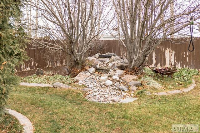 22 N 725 W, Blackfoot, ID 83221