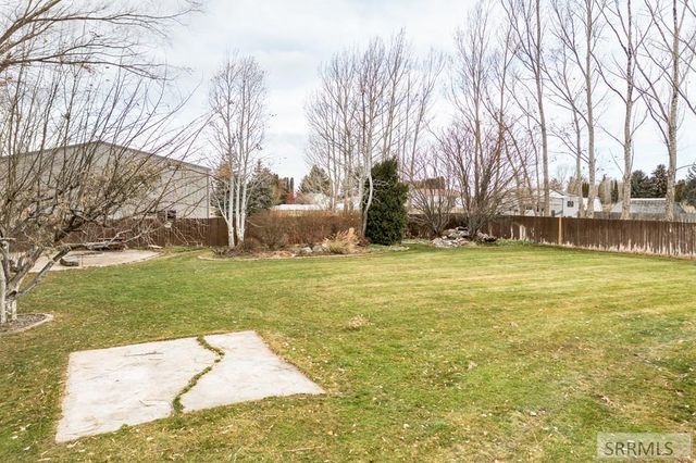 22 N 725 W, Blackfoot, ID 83221