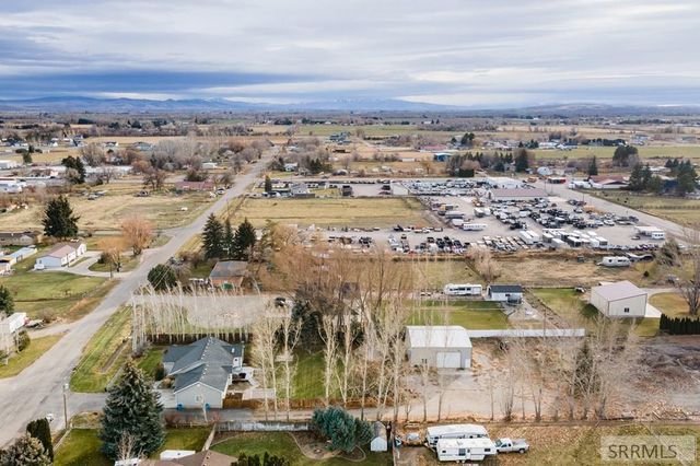 22 N 725 W, Blackfoot, ID 83221