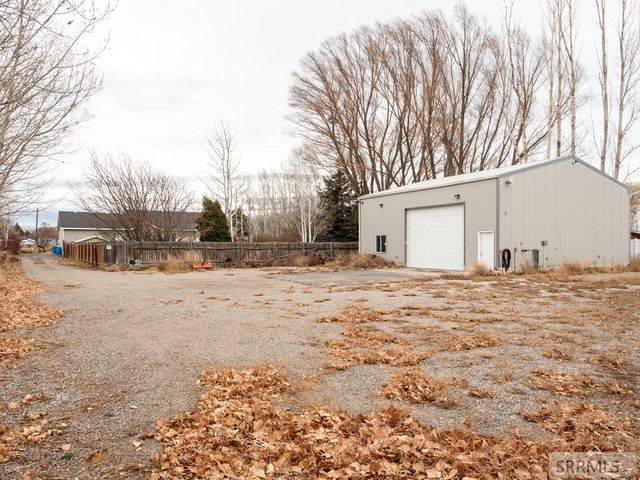 22 N 725 W, Blackfoot, ID 83221