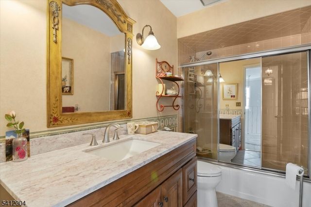 4 Birdseye Circle, Wayne Twp., NJ 07470