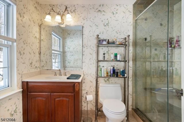 4 Birdseye Circle, Wayne Twp., NJ 07470