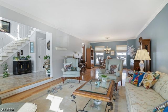 4 Birdseye Circle, Wayne Twp., NJ 07470