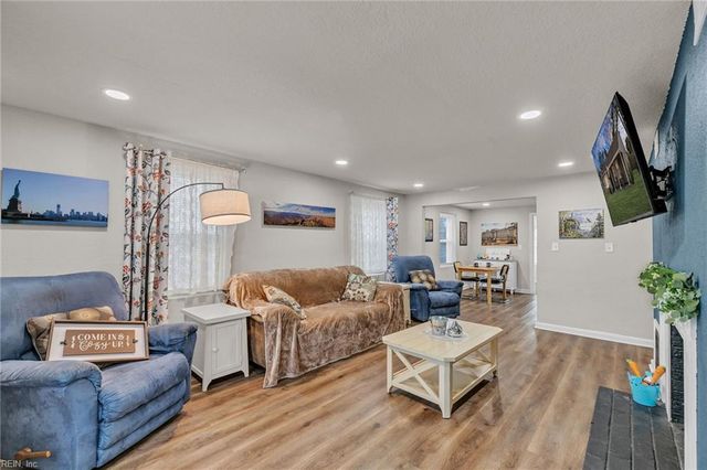 805 Wakefield AVE, Norfolk, VA 23502