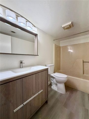 43 Plantation Drive 106, Vero Beach, FL 32966