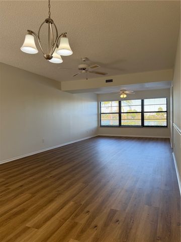 43 Plantation Drive 106, Vero Beach, FL 32966