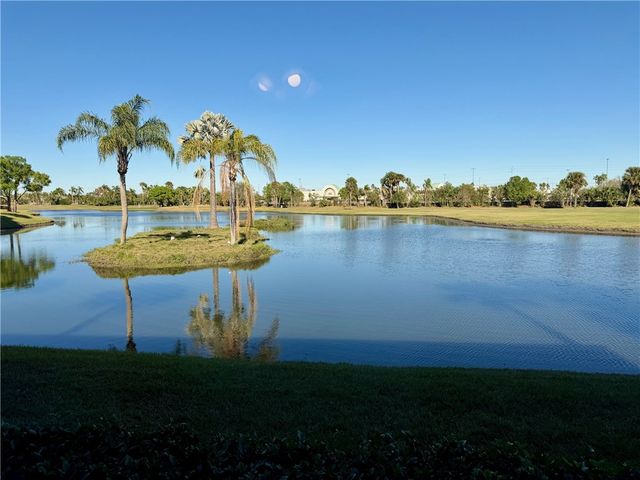 43 Plantation Drive 106, Vero Beach, FL 32966