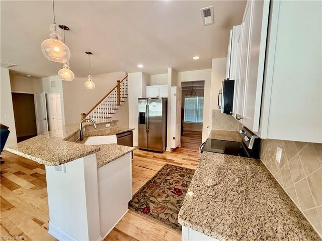 1494 Land Grove Drive, Kernersville, NC 27284