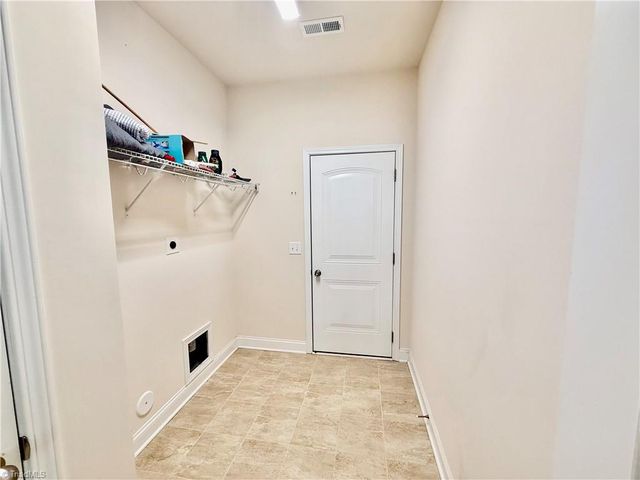 1494 Land Grove Drive, Kernersville, NC 27284