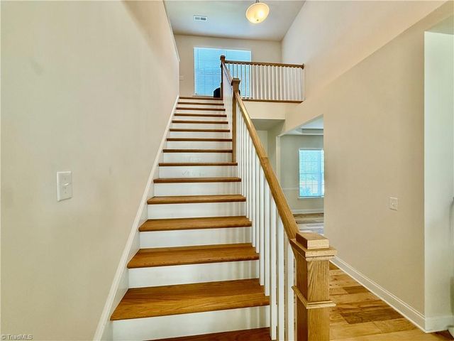 1494 Land Grove Drive, Kernersville, NC 27284